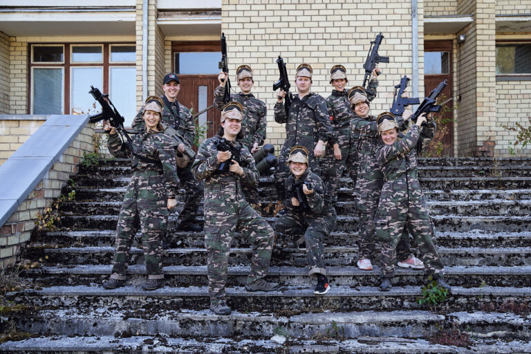 Organizuojame airsoft žaidimus bernvakariams, mergvakariams, įmonių šventėms