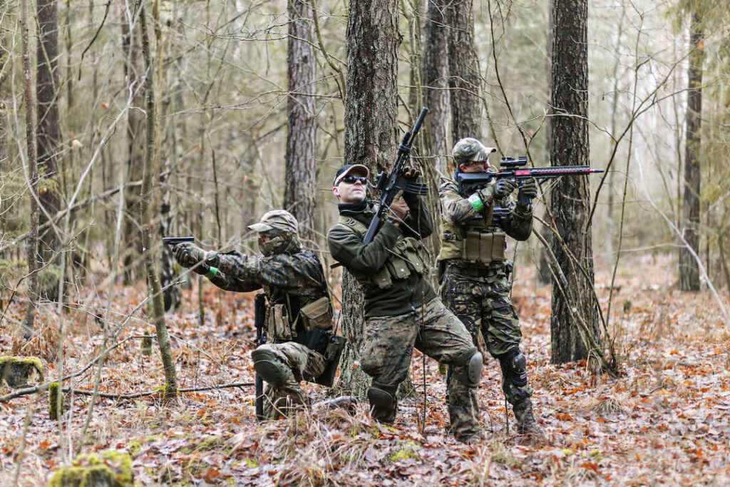 Airsoft kariai mūšio lauke